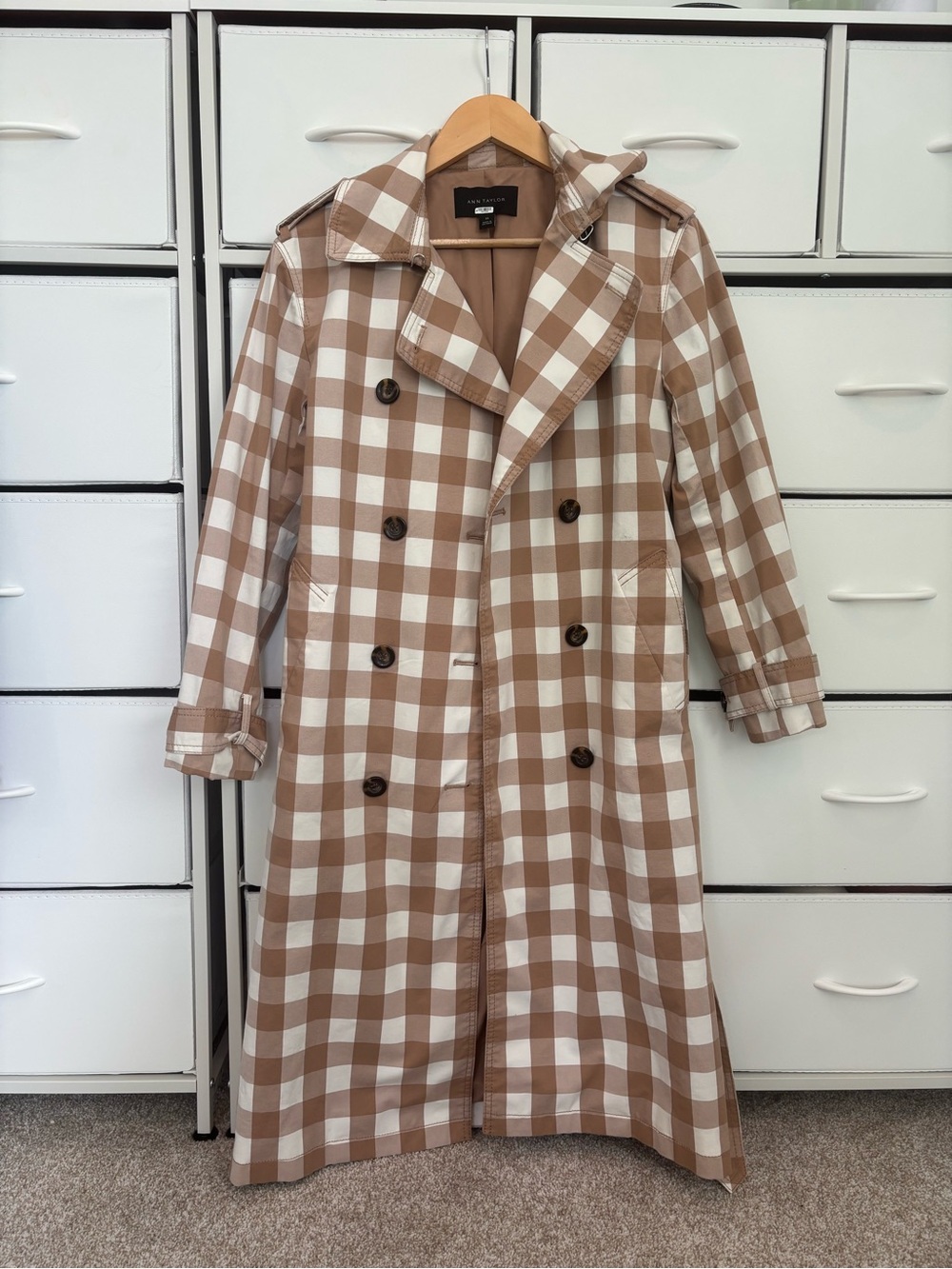 Ann Taylor Women's Beige & White Gingham Trench Coat